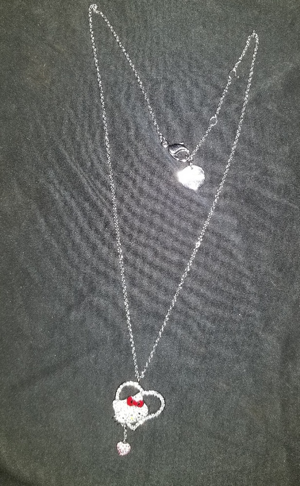 Swarovski Hello Kitty Necklace - Picture 5 of 5